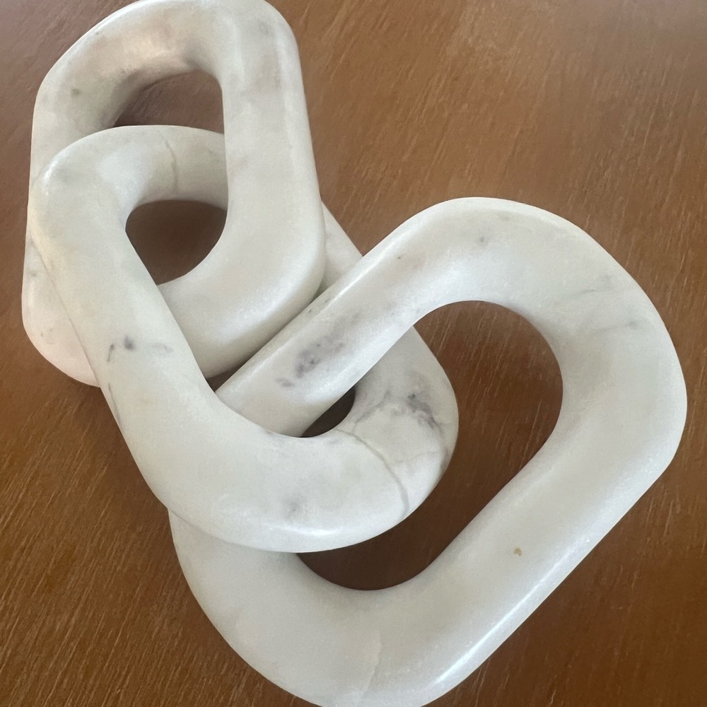 Modern White Marble Chain Sculpture